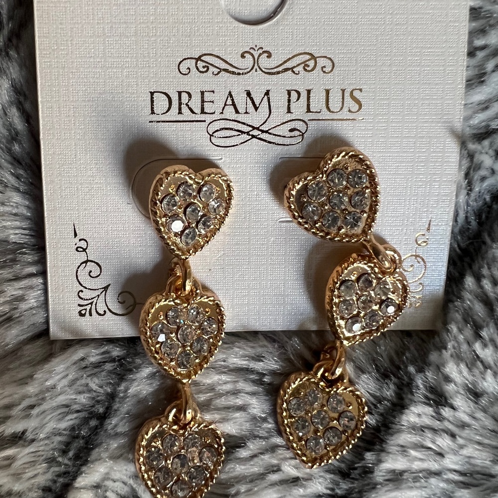 Costume Jewelry gold and diamond hearts triplet